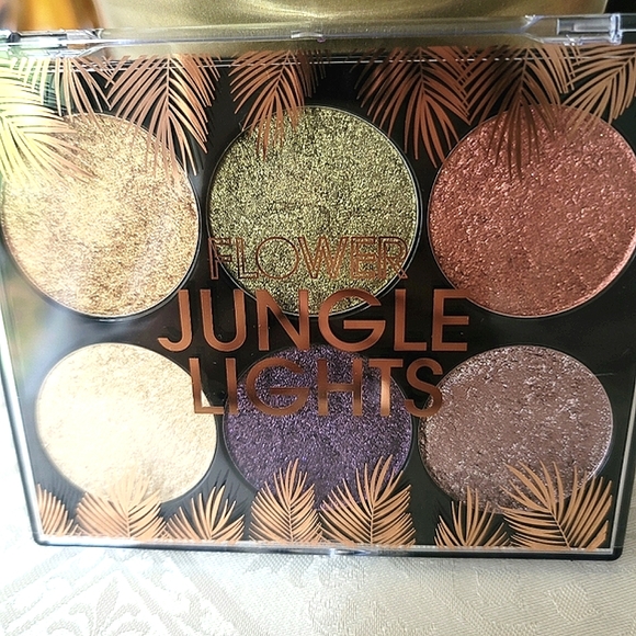 BRAND NEW! FLOWER Beauty Jungle Lights Shadow Palette - Picture 3 of 6